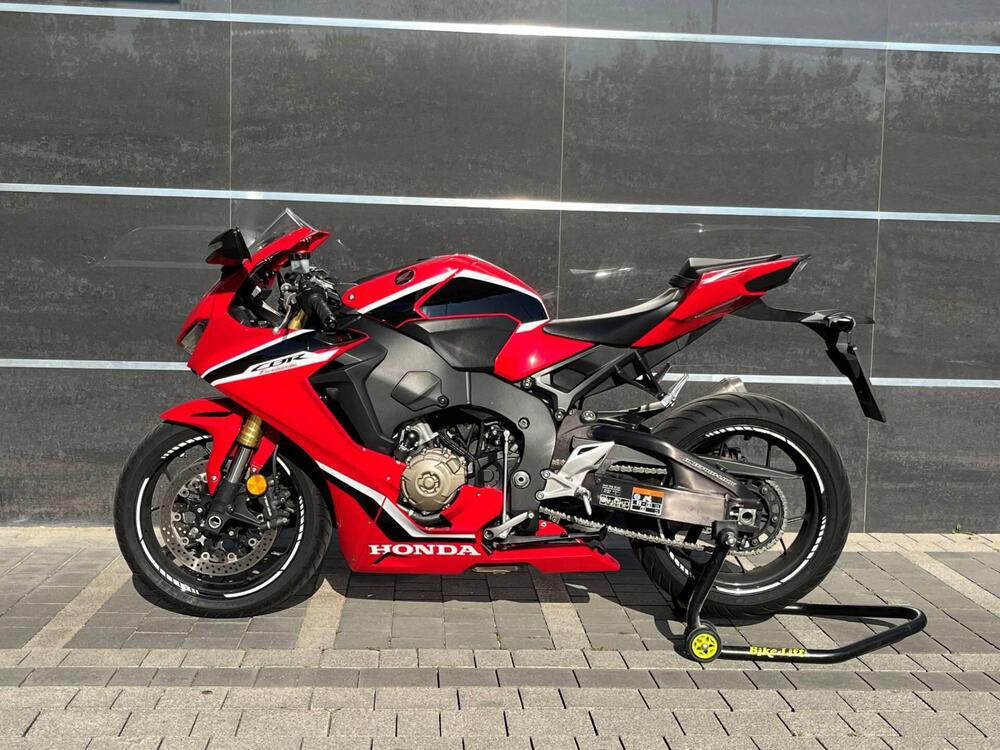 Honda CBR 1000 RR Fireblade (2017 - 19) (3)