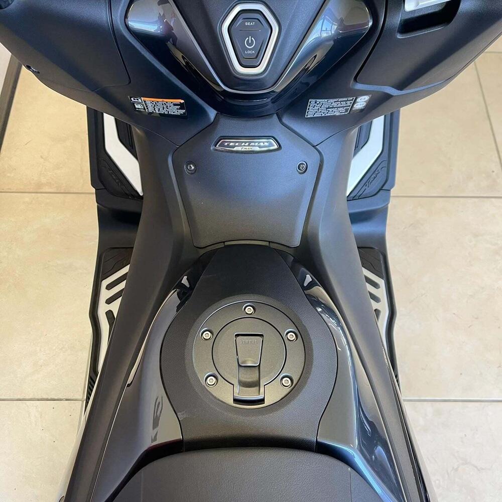 Yamaha T-Max 560 Tech Max (2022 - 24) (4)