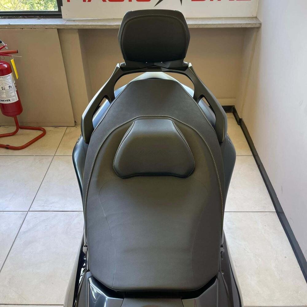 Yamaha T-Max 560 Tech Max (2022 - 24) (6)