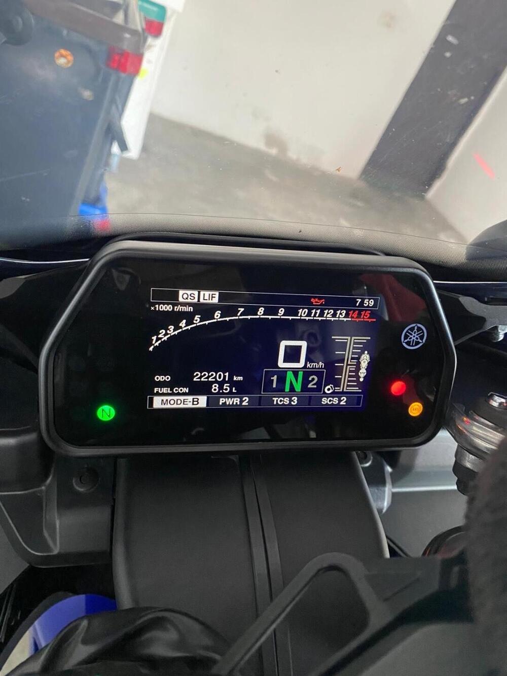 Yamaha YZF R1 (2015 - 16) (4)