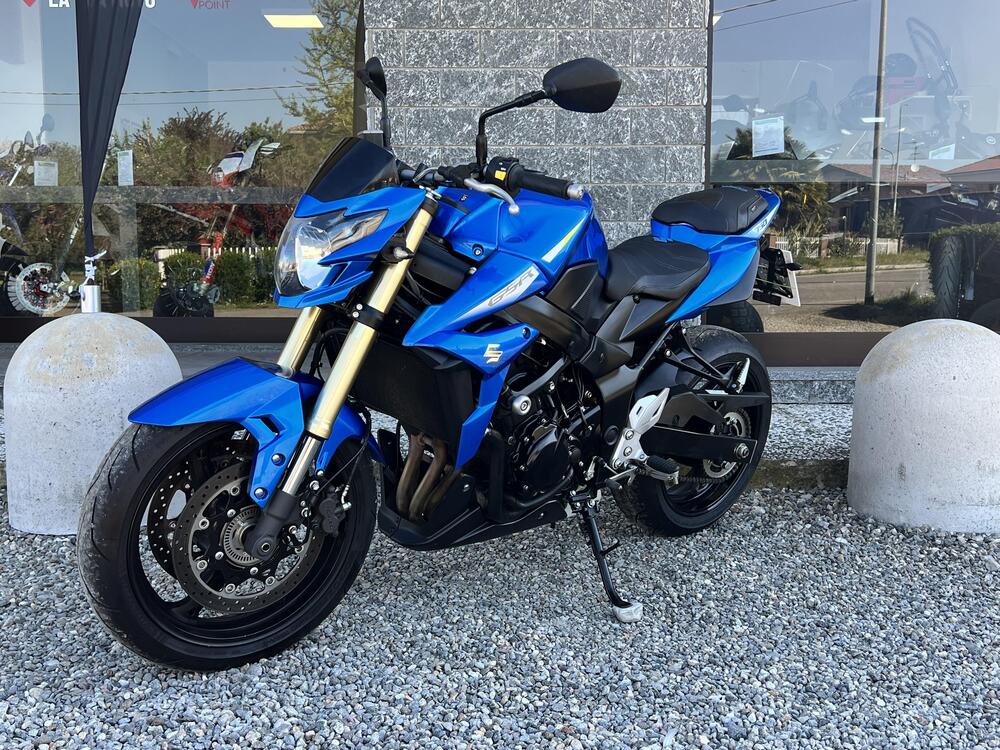 Suzuki GSR 750 ABS (2010 - 17) (3)