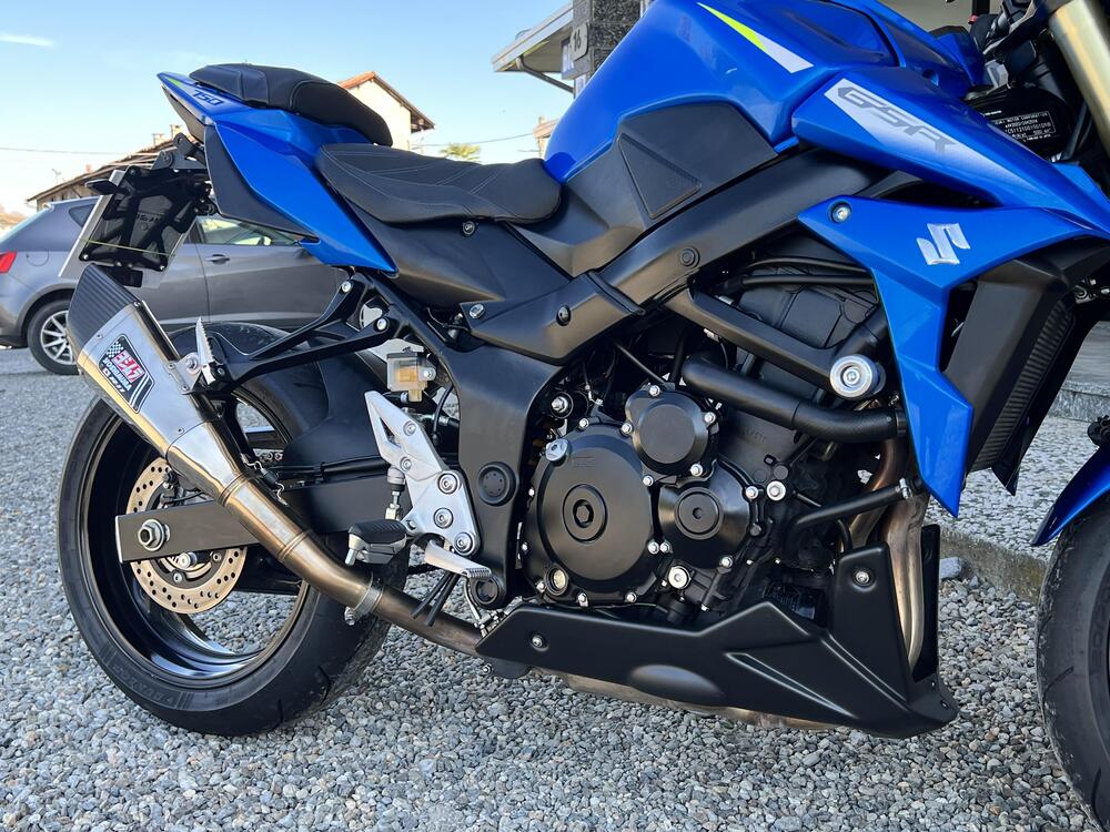 Suzuki GSR 750 ABS (2010 - 17) (7)
