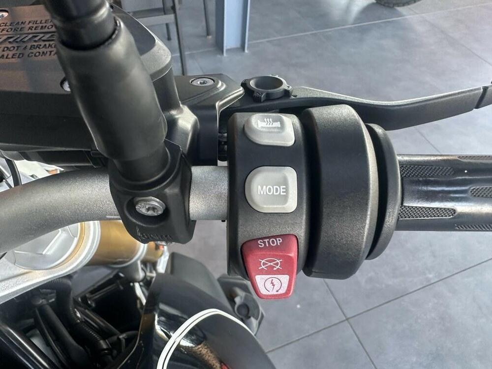 Bmw R 1200 R (2017 - 18) (10)