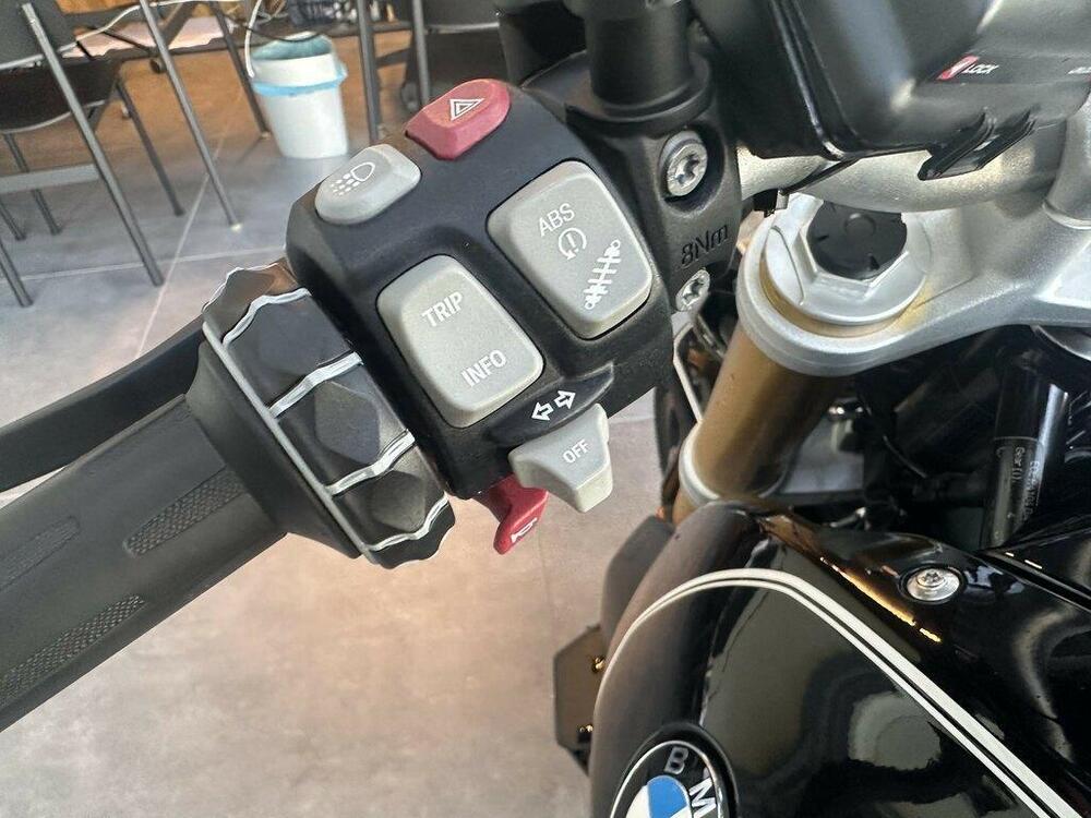 Bmw R 1200 R (2017 - 18) (12)