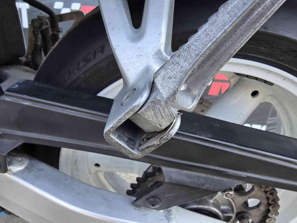 Suzuki GSX R 600 (1997 - 00) (23)