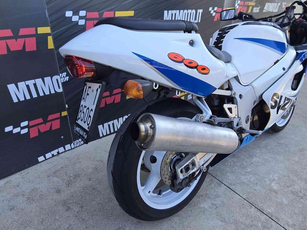 Suzuki GSX R 600 (1997 - 00) (9)