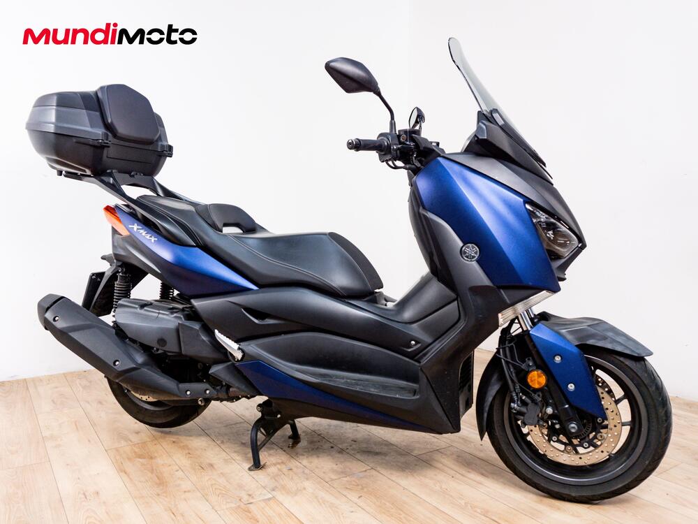 Yamaha X-Max 400 Iron Max ABS (2016) (2)