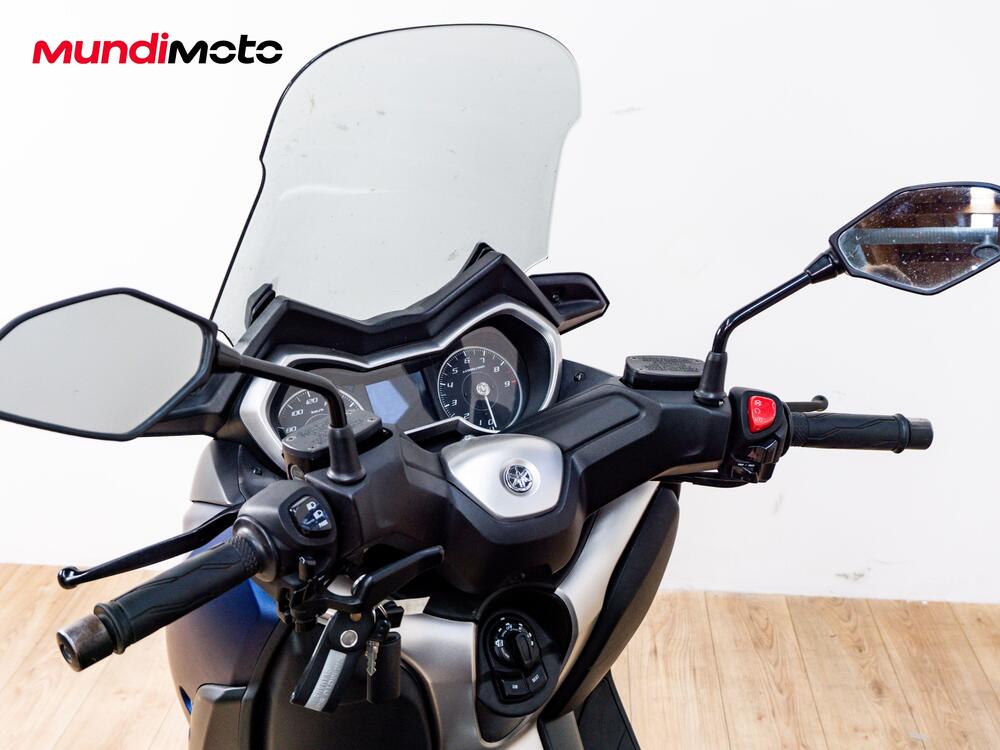 Yamaha X-Max 400 Iron Max ABS (2016) (11)