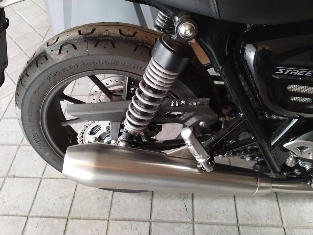 Triumph Street Twin 900 (2021 - 22) (2)