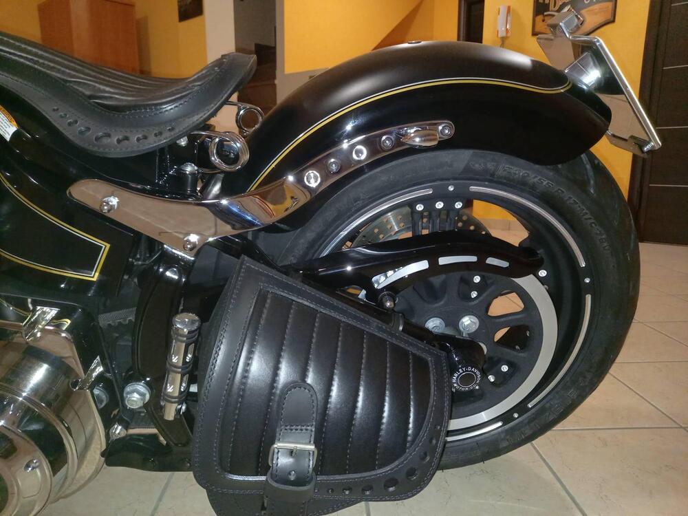 Harley-Davidson 1690 Fat Boy Special (2010 - 17) - FLSTF (9)