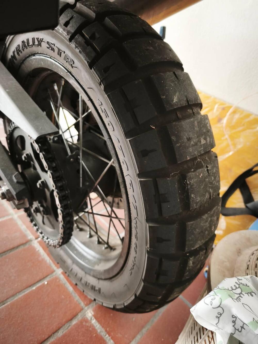 Triumph Tiger 800 XC (2011 - 12) (3)