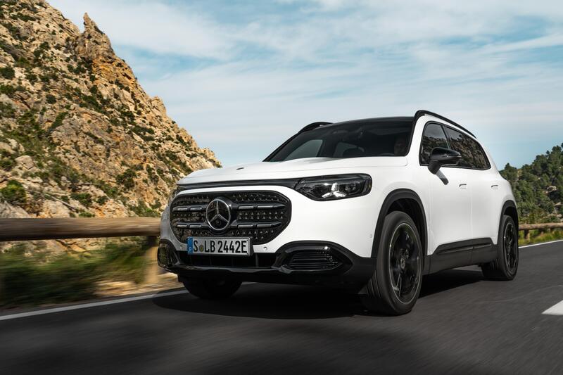 Mercedes GLB sempre pi&ugrave; verso l'elettrificazione: ecco quanto cambia