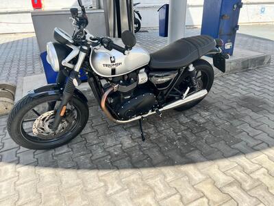 Triumph Street Twin 900 (2019 - 20) usata