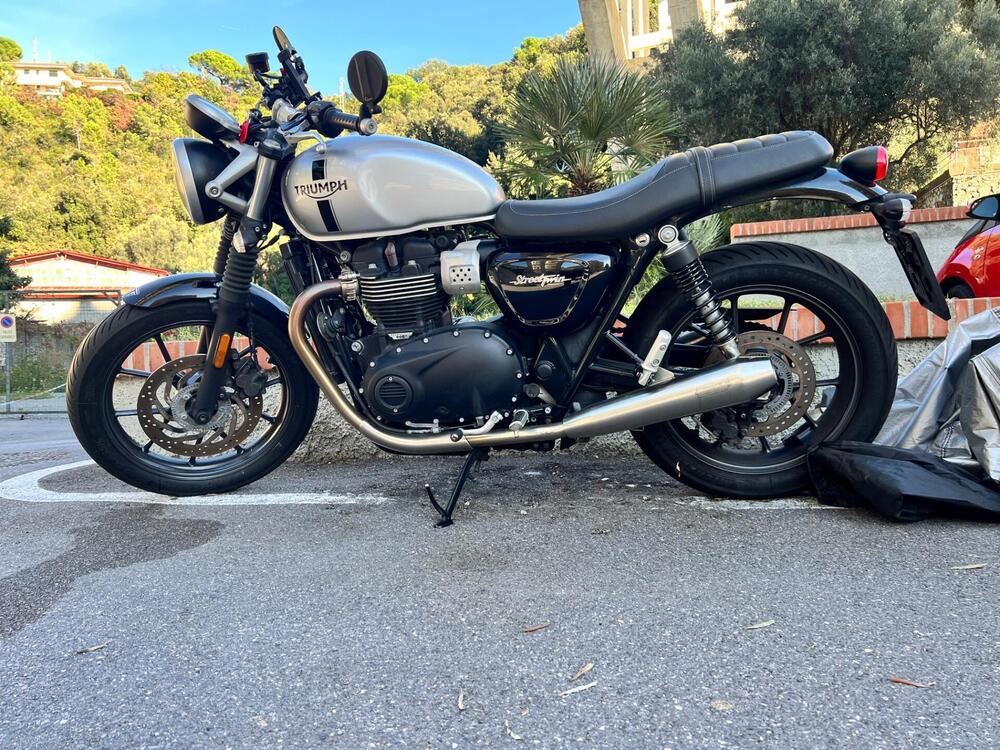 Triumph Street Twin 900 (2019 - 20) (3)