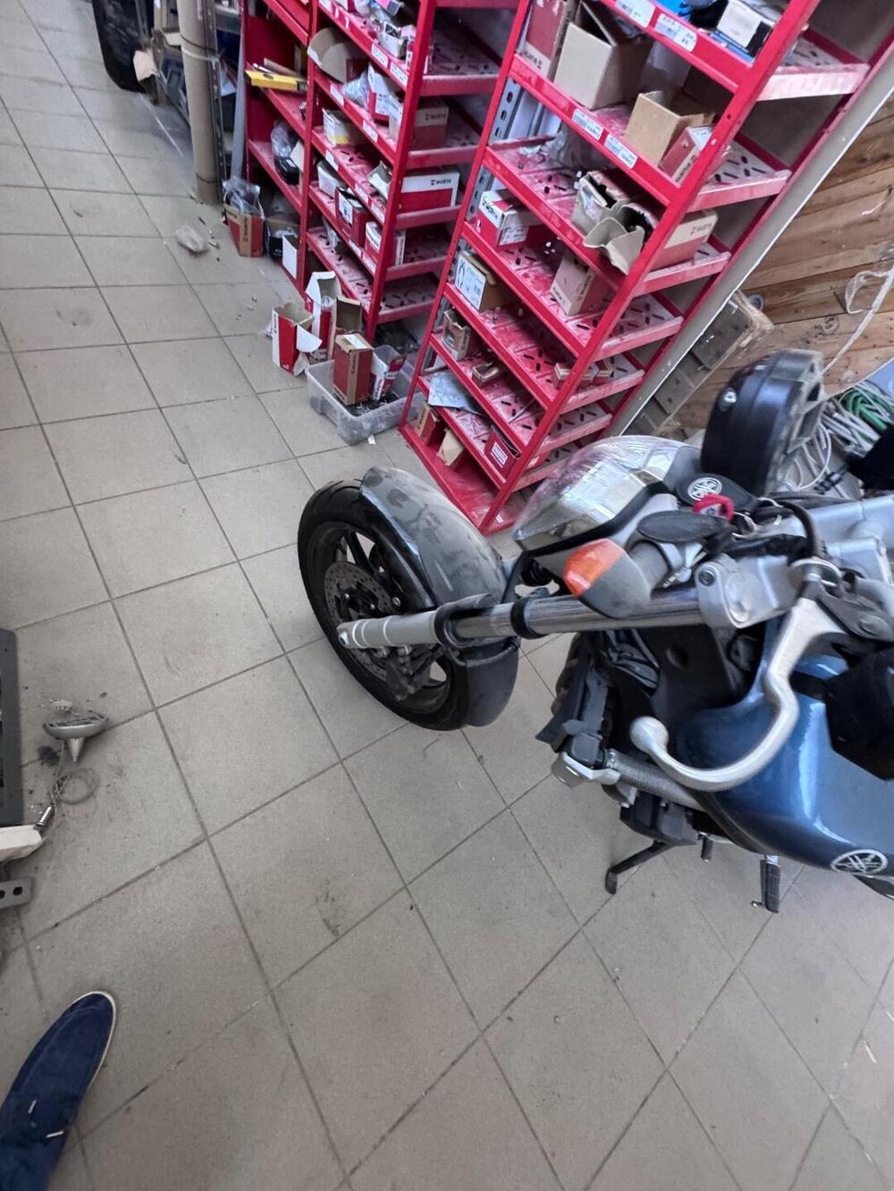 Yamaha FZ6 (2004 - 07) (2)