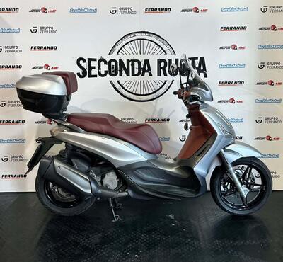 Piaggio Beverly 350 SportTouring ie ABS (2011 - 17) usata