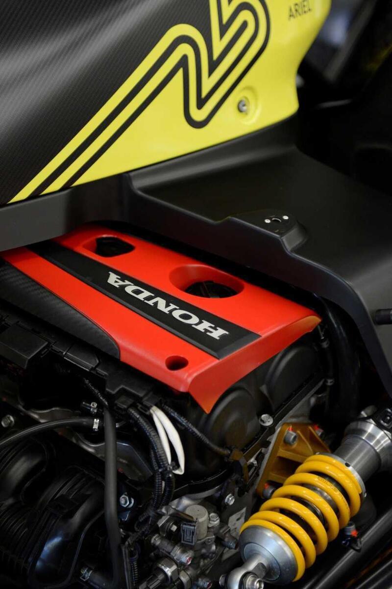 Il quattro cilindri Honda