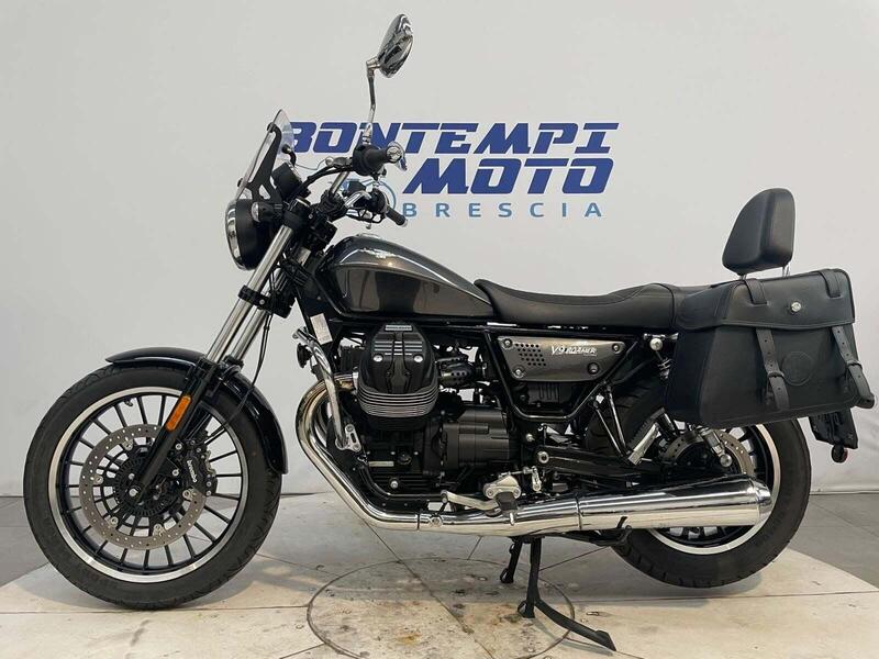 Moto Guzzi V9 Bobber (2018 - 20) (2)