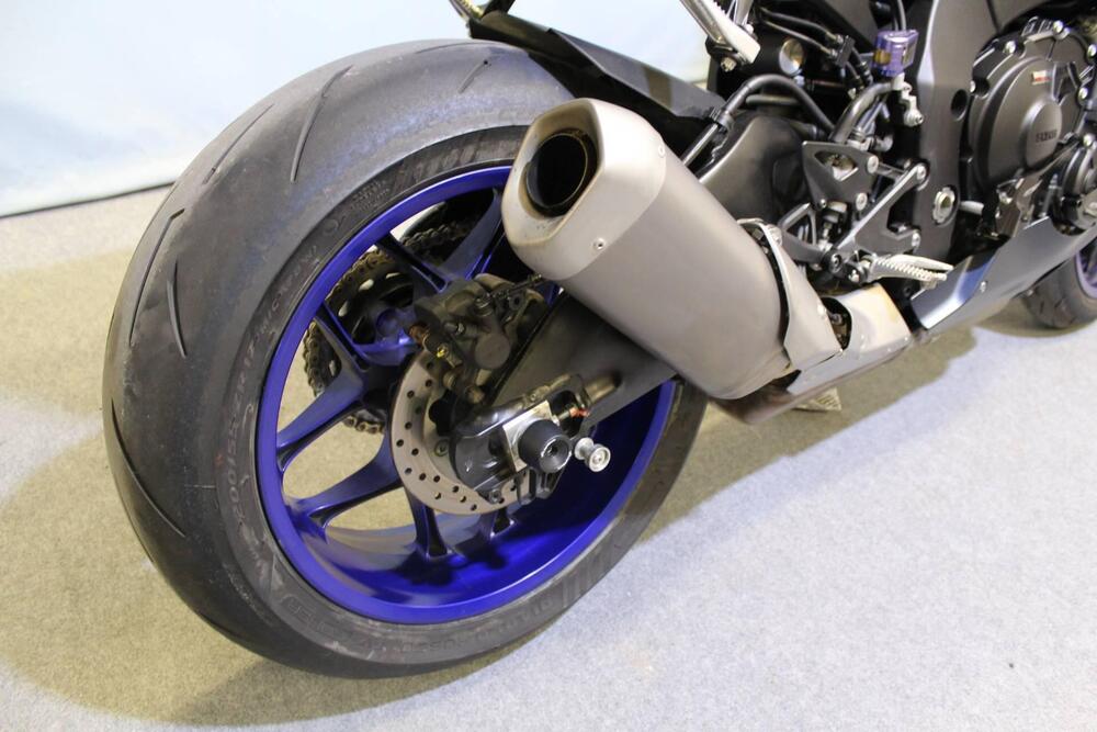 Yamaha YZF R1 (2020 - 25) (5)