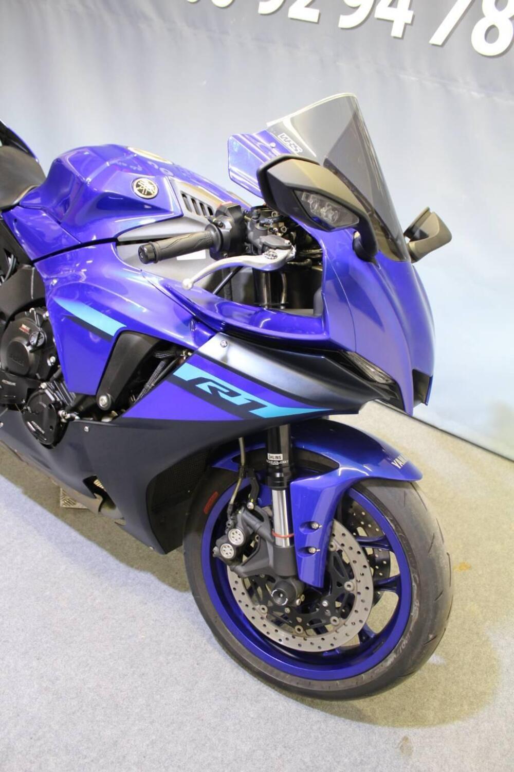 Yamaha YZF R1 (2020 - 25) (7)
