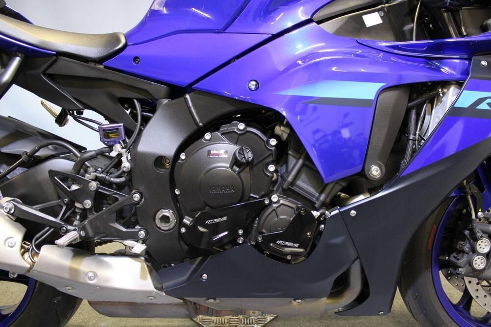 Yamaha YZF R1 (2020 - 25) (8)