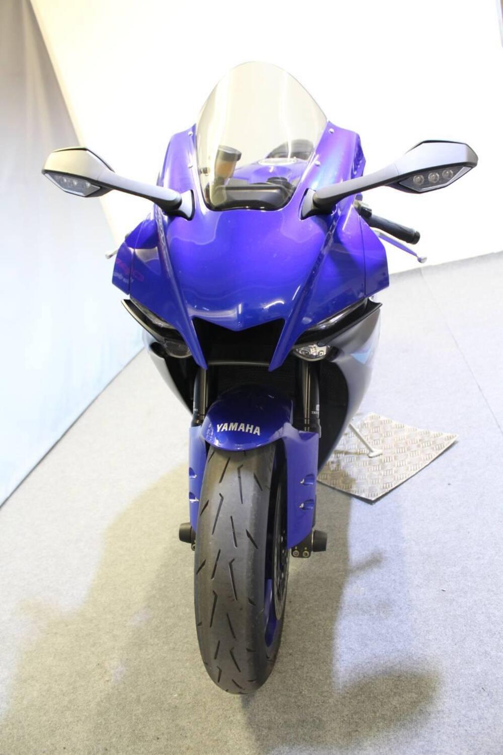 Yamaha YZF R1 (2020 - 25) (12)