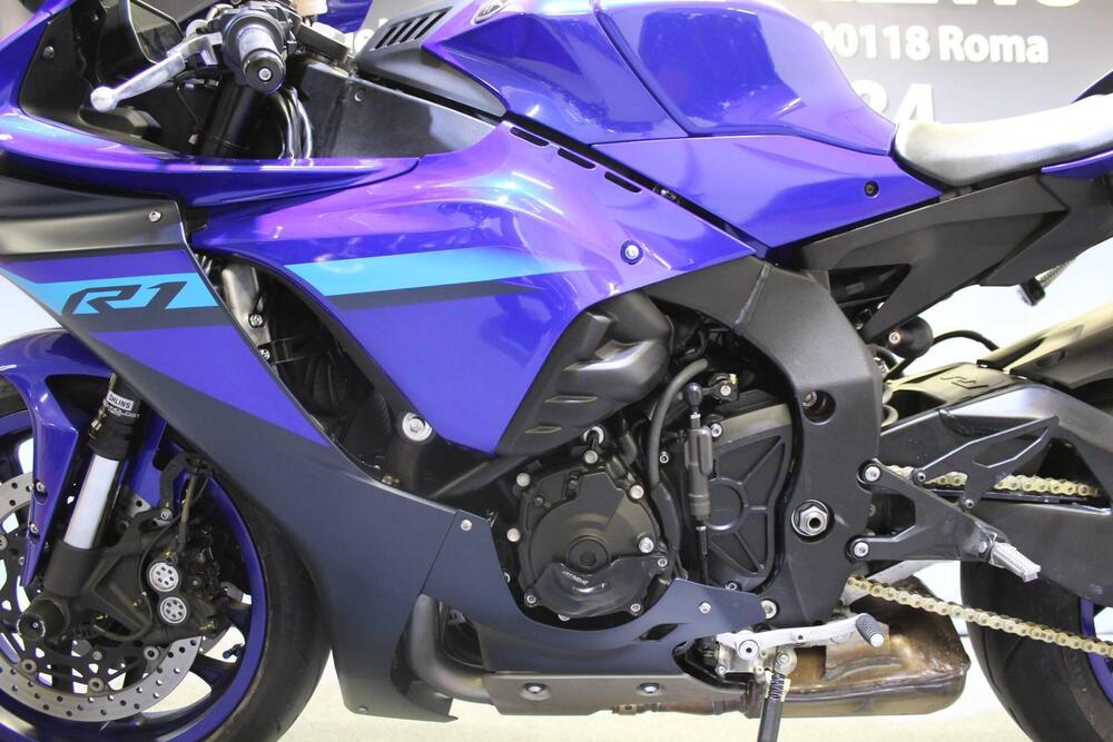 Yamaha YZF R1 (2020 - 25) (15)