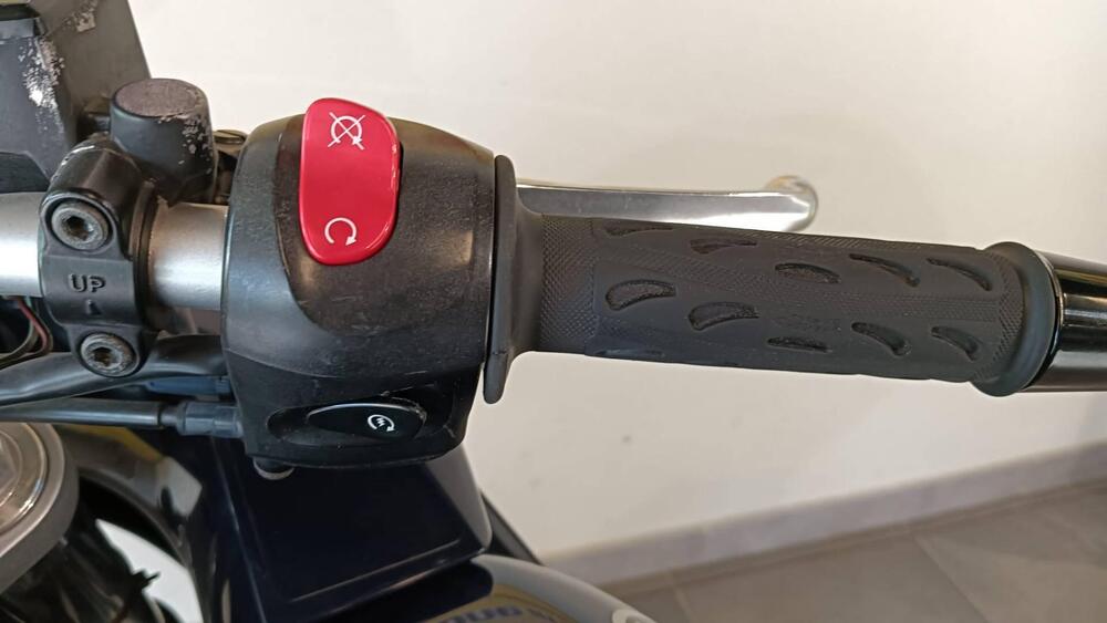 Yamaha FZ6 Fazer (2004 - 07) (11)