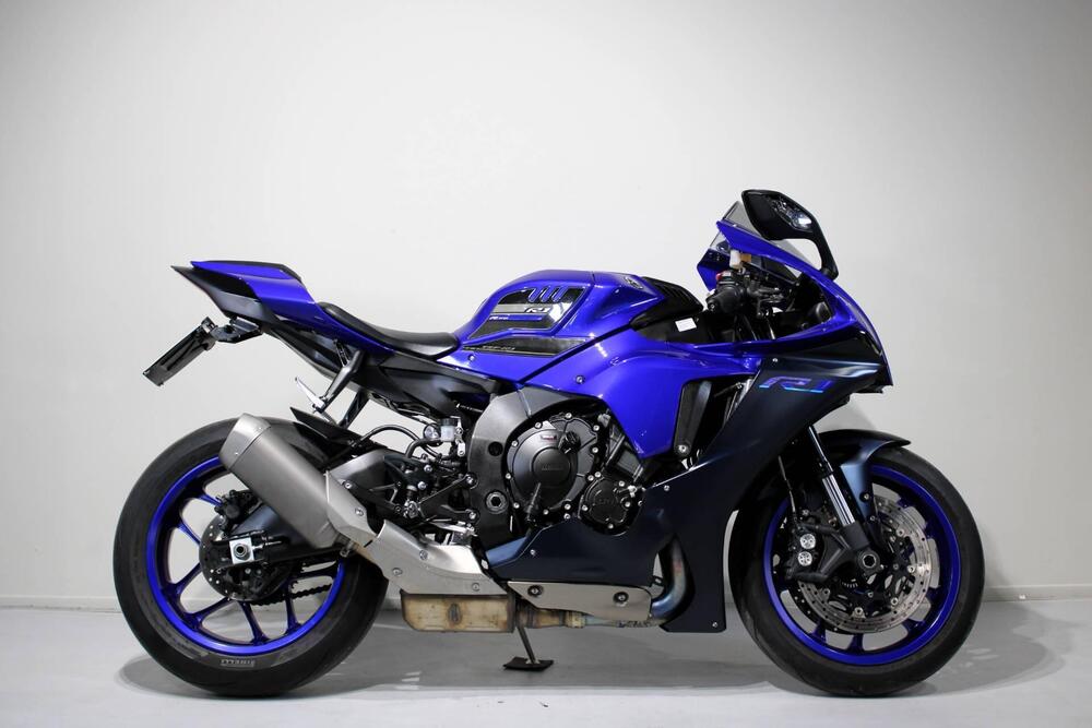 Yamaha YZF R1 (2020 - 25) (2)