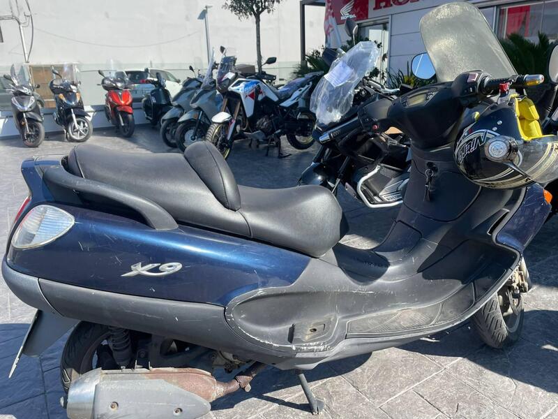 Piaggio X9 180 Amalfi (2)