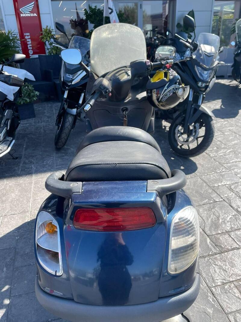 Piaggio X9 180 Amalfi (4)