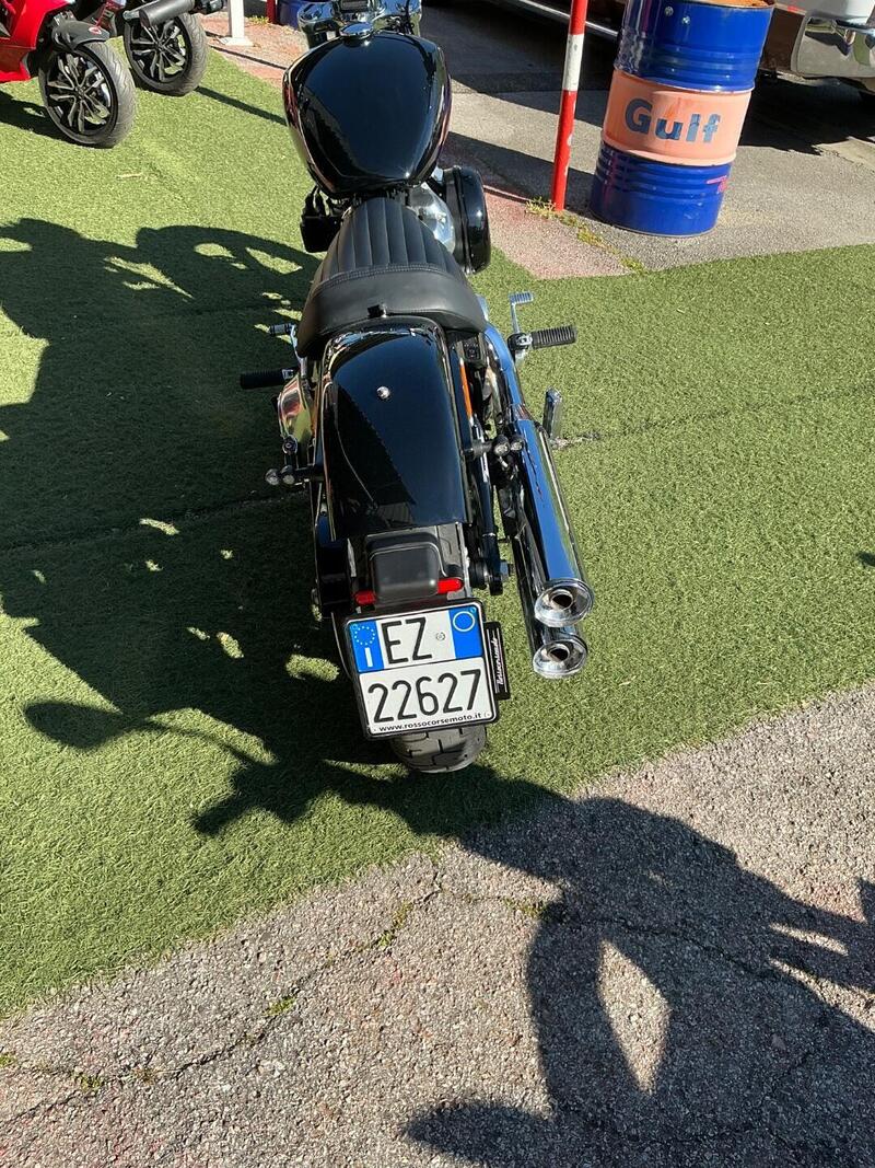 Harley-Davidson Softail Standard (2020) - FXST (8)