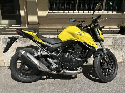 Honda CB 750 Hornet (2023 - 24) usata