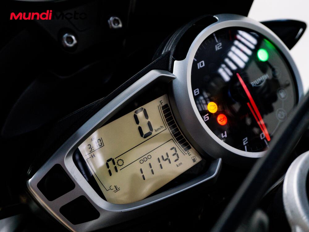 Triumph Street Triple RX ABS (2016 - 17) (12)