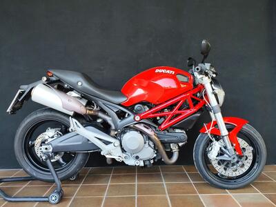 Ducati Monster 696 (2008 - 13) usata