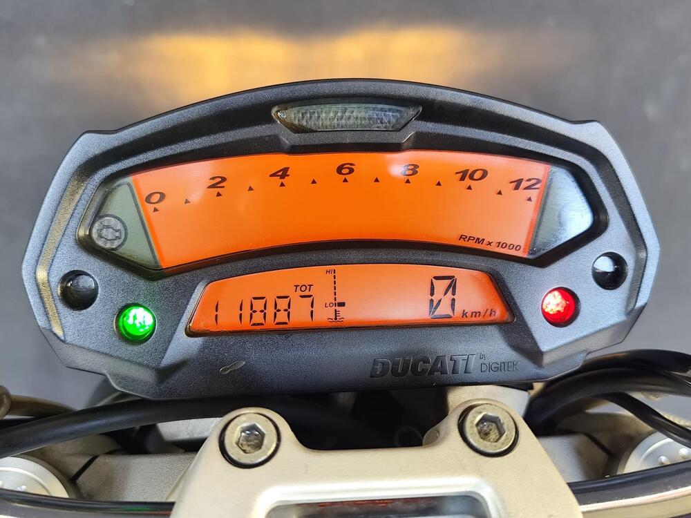 Ducati Monster 696 (2008 - 13) (5)