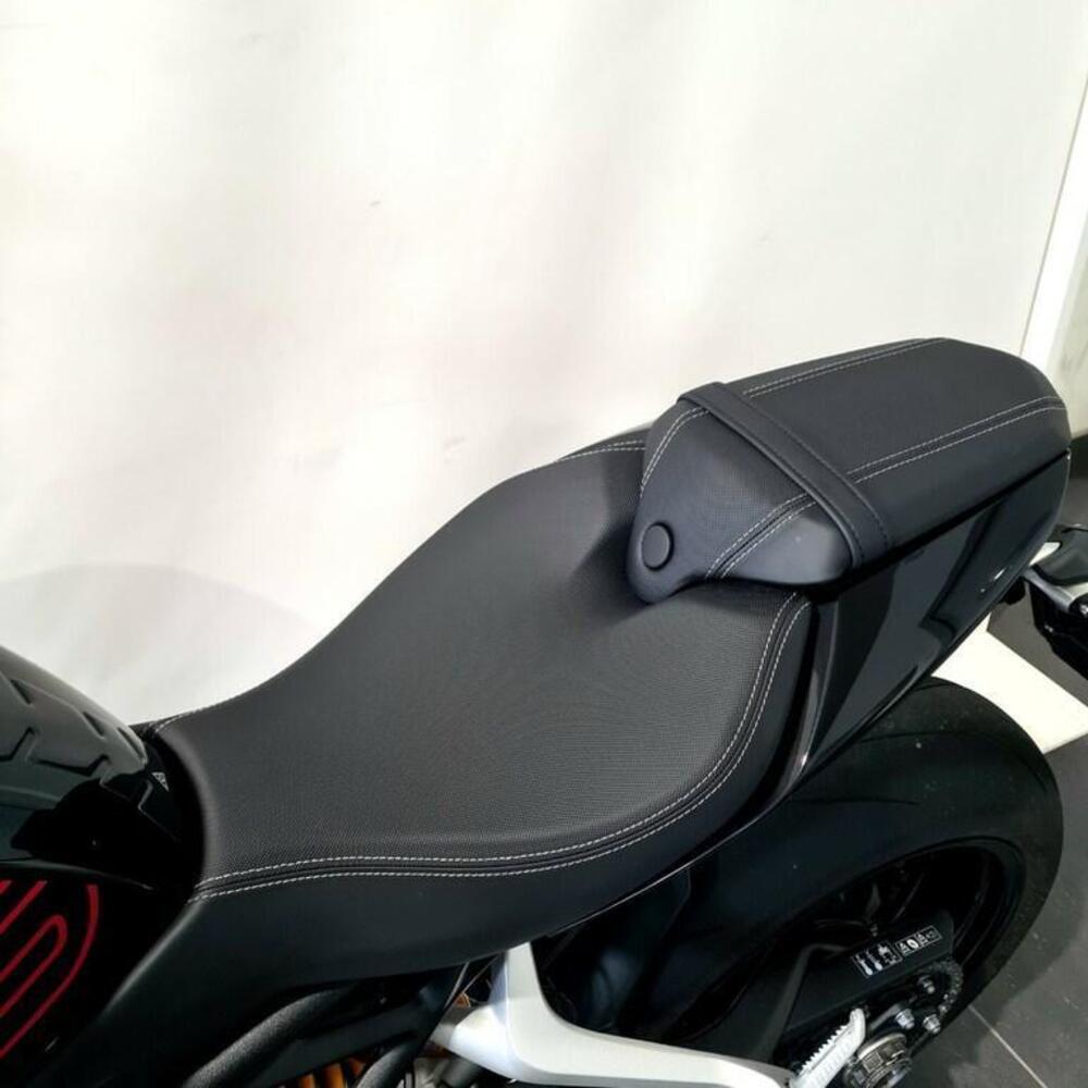 Triumph Speed Triple 1200 RS (2025 - 26) (12)