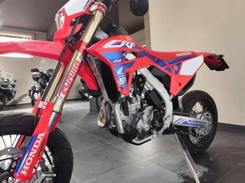 Honda CRF 250RX Enduro (2025) (5)