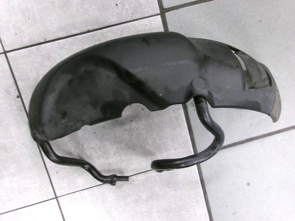 PARAFANGO ANTERIORE DESTRO PIAGGIO MP3 350 SPORT (2)