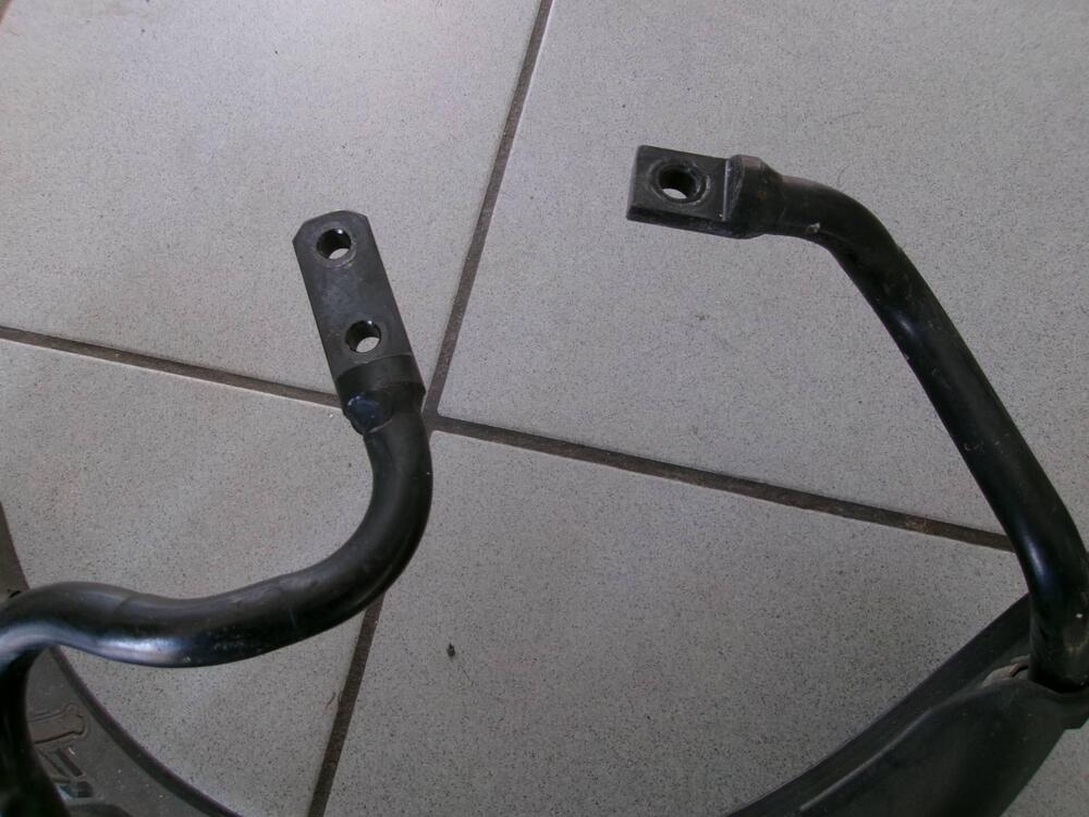 PARAFANGO ANTERIORE DESTRO PIAGGIO MP3 350 SPORT (5)