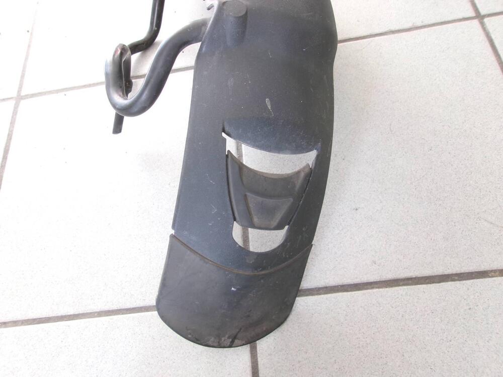 PARAFANGO ANTERIORE DESTRO PIAGGIO MP3 350 SPORT (7)