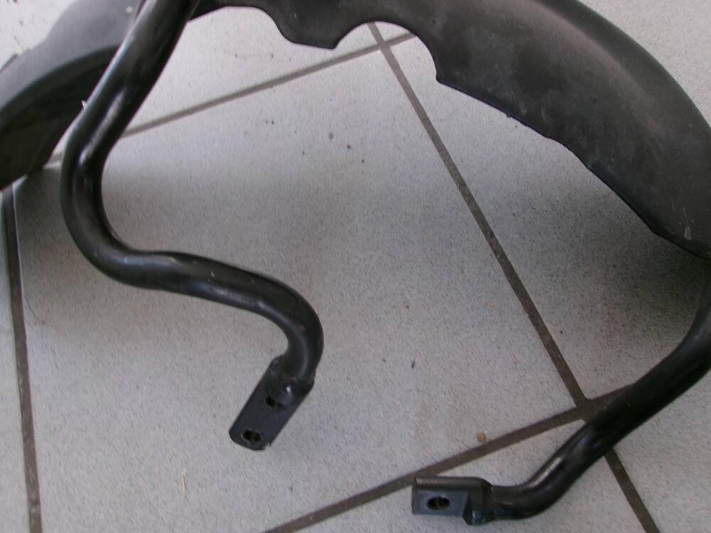 PARAFANGO ANTERIORE SINISTRO PIAGGIO MP3 350 SPORT (4)