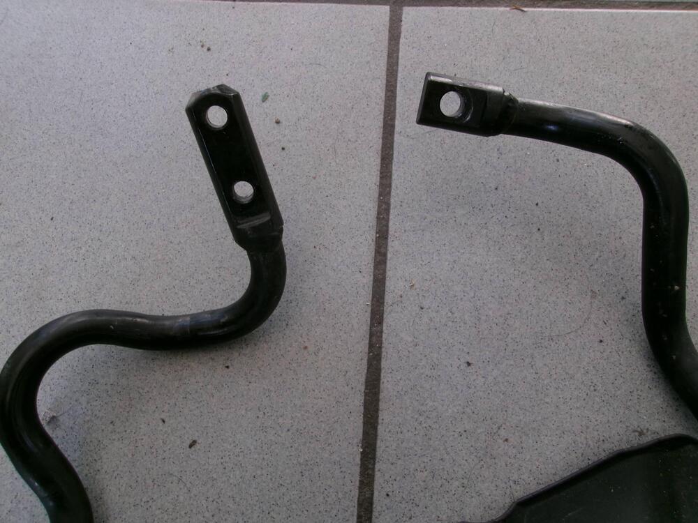 PARAFANGO ANTERIORE SINISTRO PIAGGIO MP3 350 SPORT (5)