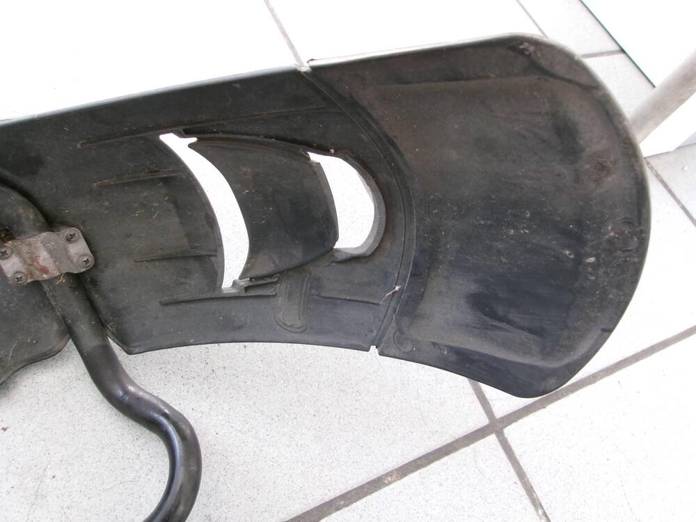 PARAFANGO ANTERIORE SINISTRO PIAGGIO MP3 350 SPORT (6)