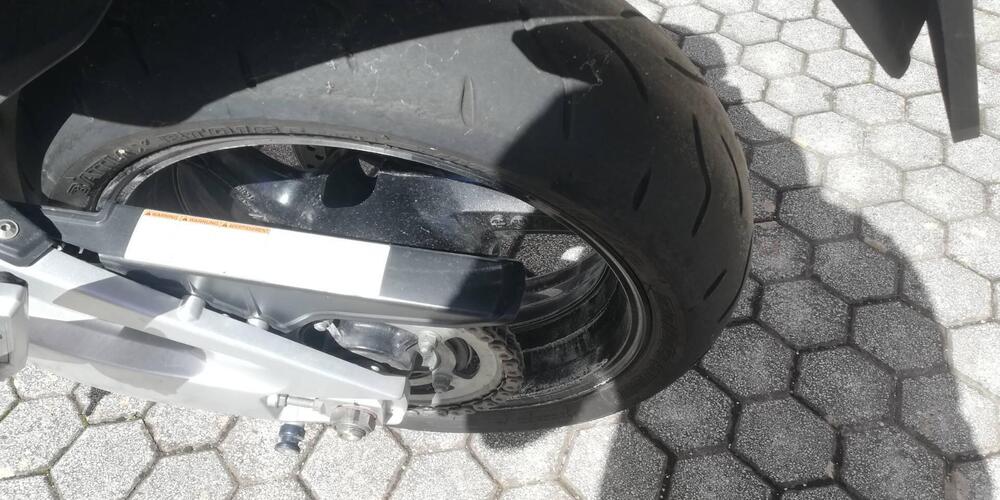 Suzuki GSR 600 (2006 - 11) (5)