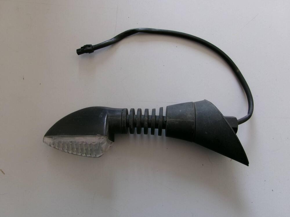 INDICATORE DI DIREZIONE POSTERIORE DESTRO PIAGGIO (2)