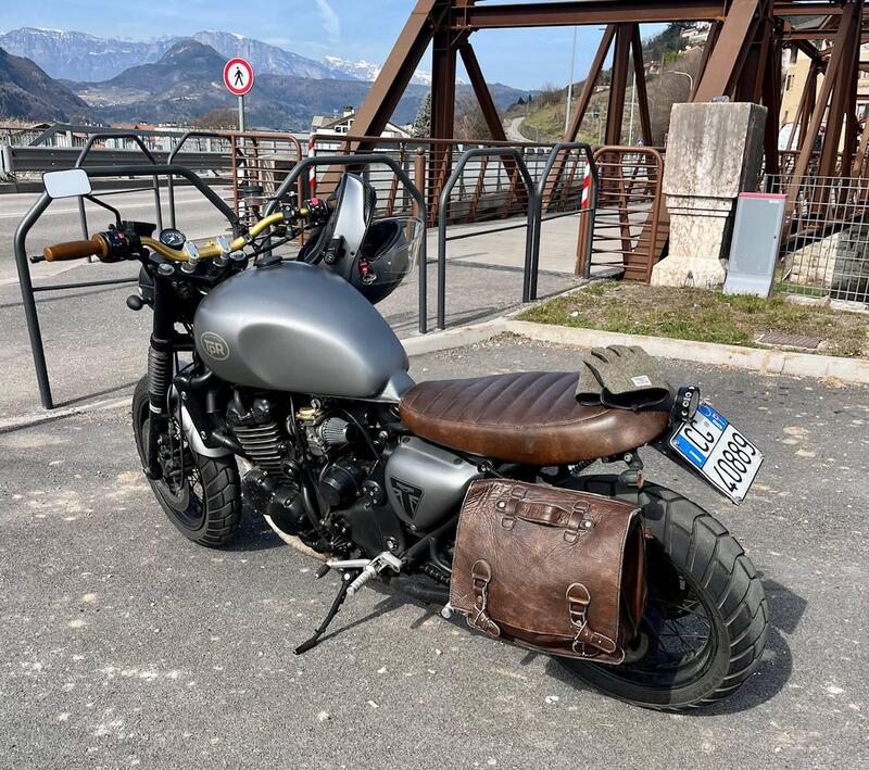 Triumph Bonneville T100 (2001 - 07)