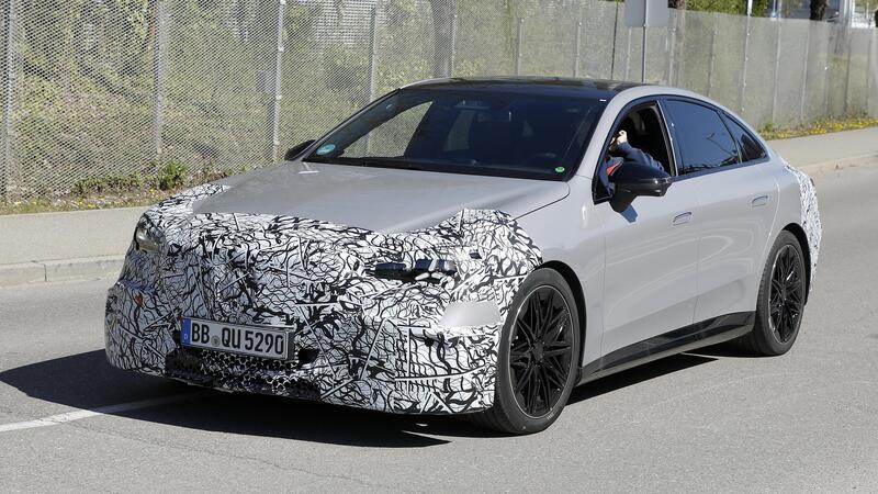 Mercedes C-Class EQ: la berlina elettrica che affiancher&agrave; le termiche dal 2027