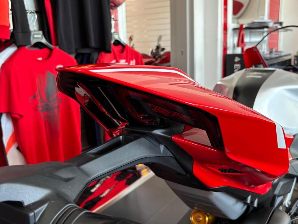 Ducati Panigale V4 R (2026) (8)