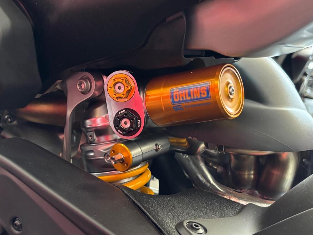 Ducati Panigale V4 R (2026) (10)